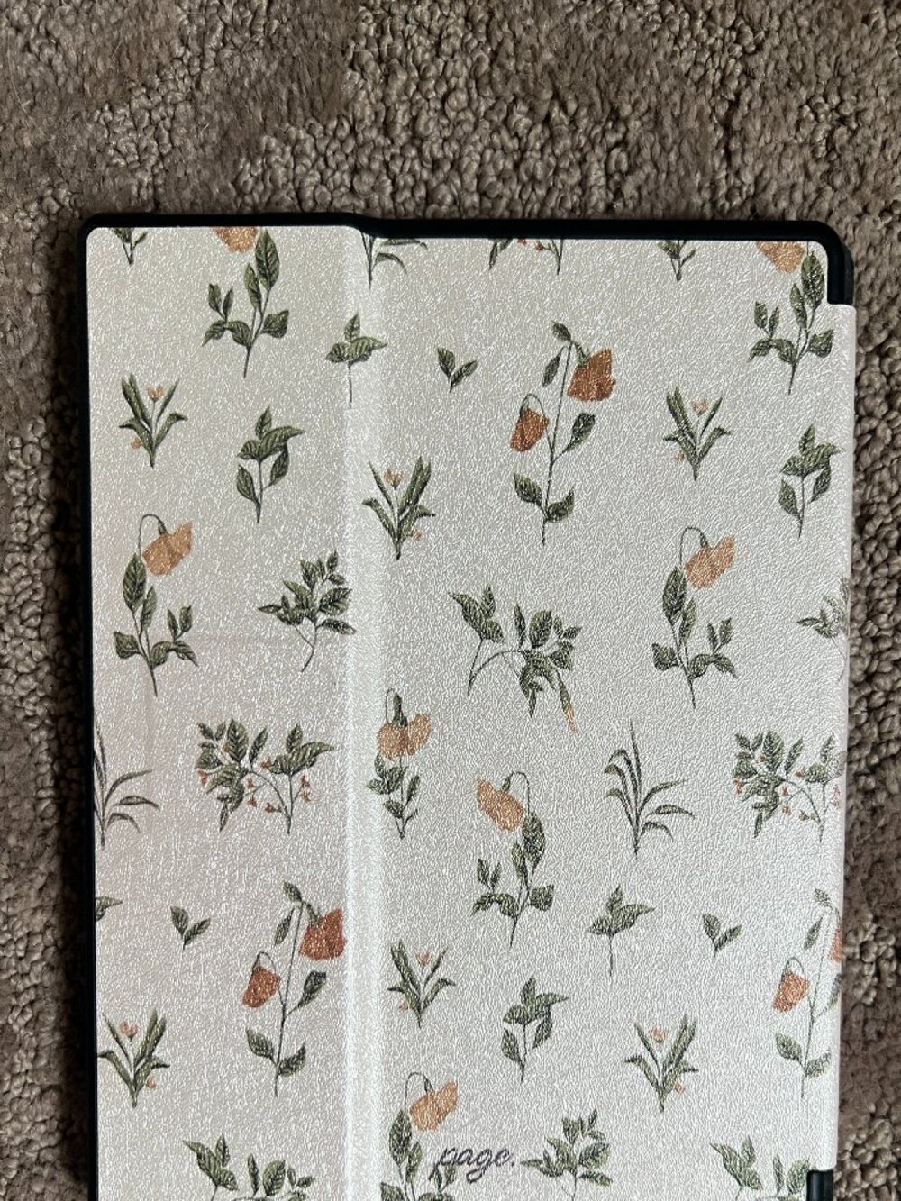 Page the Shop "Fern and Fauna" Kindle Oasis Case (9th/10th Gen) — Like New - Picture 3 of 4